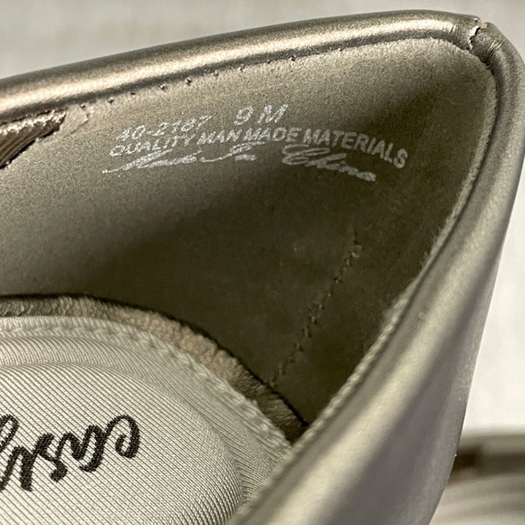 Easy Street Fabulous Pump Size 9 Med NIB - Picture 4 of 8